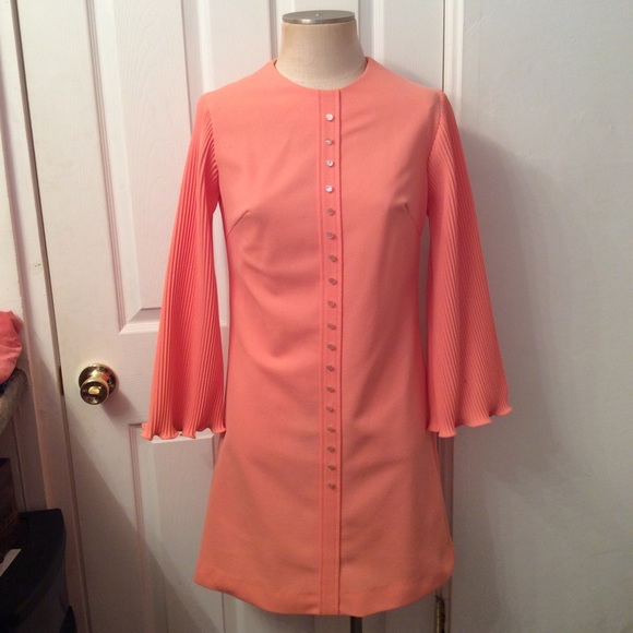 Vintage Dresses & Skirts - 60s/70s dress!